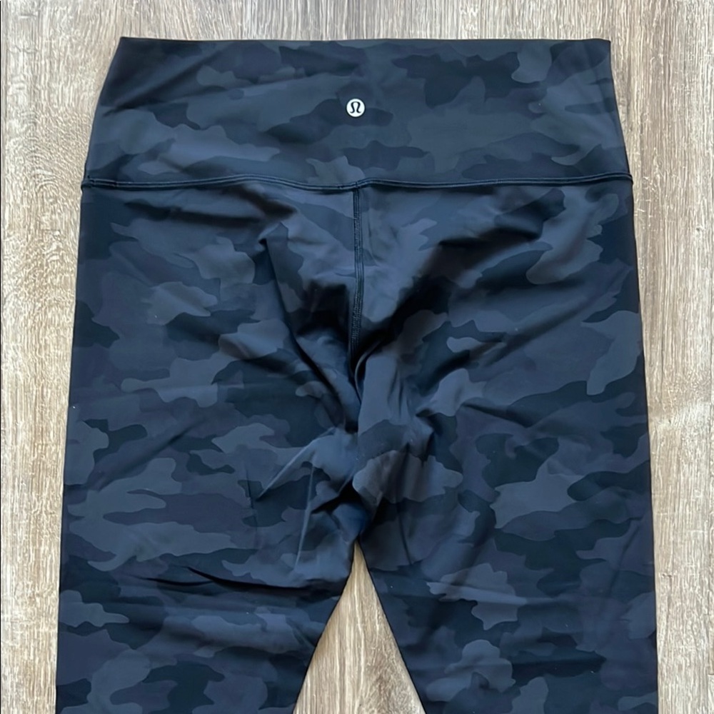 Lululemon Black/Camo High-Waisted Cropped Leggings - Picture 2 of 5